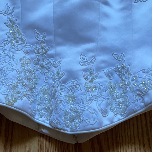 Beautiful intricate beaded Ashley Jordan corset - Picture 9 of 16